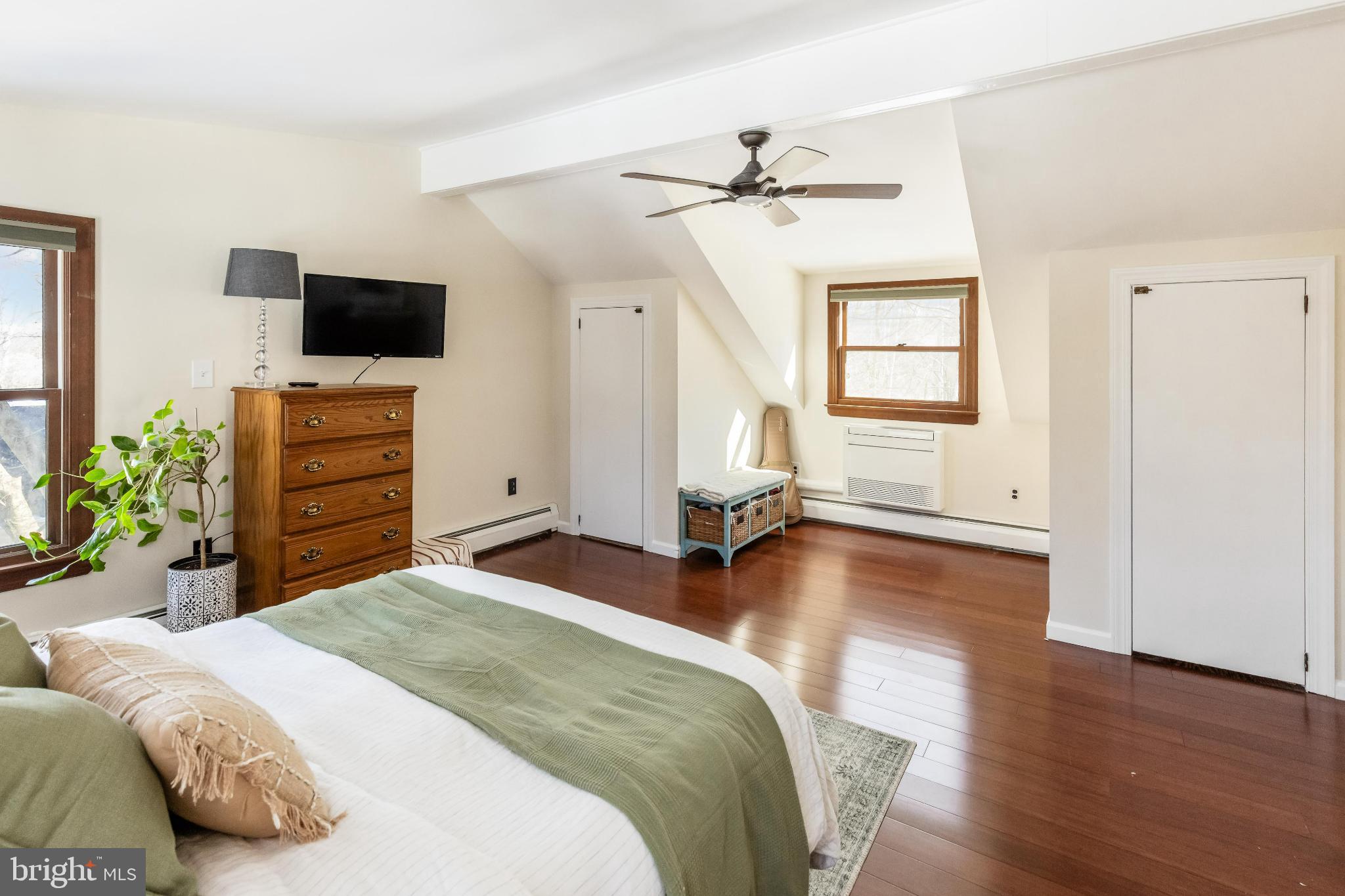 531 Gilbert Street Media, PA 19063 - Photo 29 of 45 a bedroom with a bed and a flat screen tv