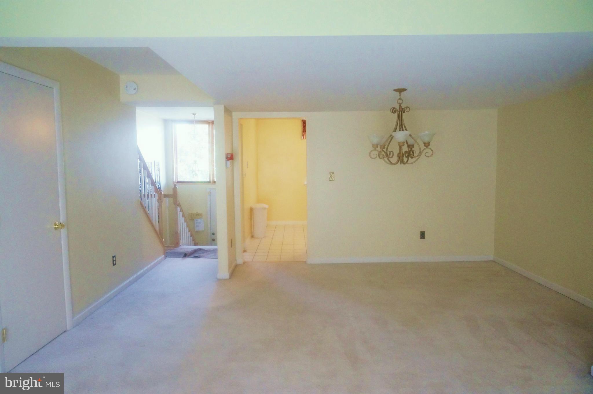 9246 Bellbeck Road Baltimore, MD 21234 - Photo 14 of 30 Dining Room