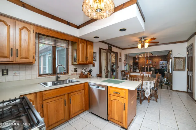 $949,500 | 34 Michele Drive, Middletown, NJ 07748