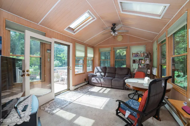 $949,500 | 34 Michele Drive, Middletown, NJ 07748