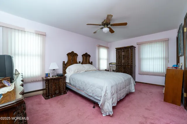 $949,500 | 34 Michele Drive, Middletown, NJ 07748