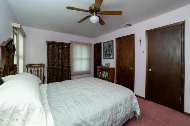 $949,500 | 34 Michele Drive, Middletown, NJ 07748