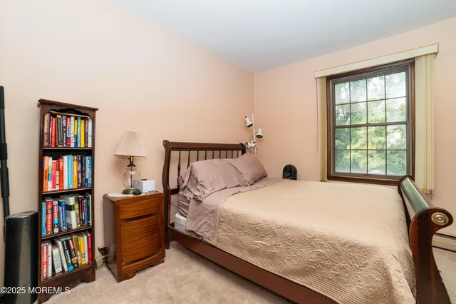 $949,500 | 34 Michele Drive, Middletown, NJ 07748