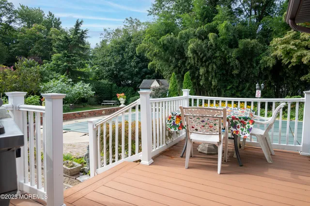 $949,500 | 34 Michele Drive, Middletown, NJ 07748