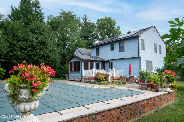 $949,500 | 34 Michele Drive, Middletown, NJ 07748