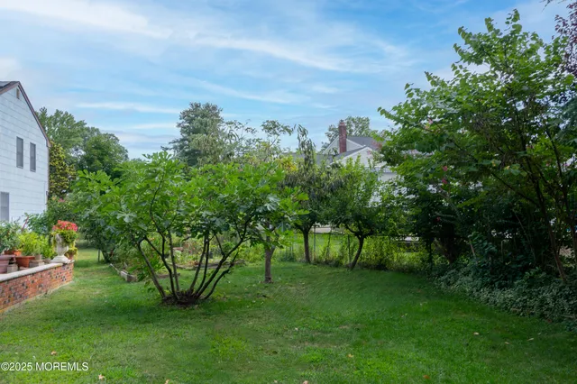 $949,500 | 34 Michele Drive, Middletown, NJ 07748