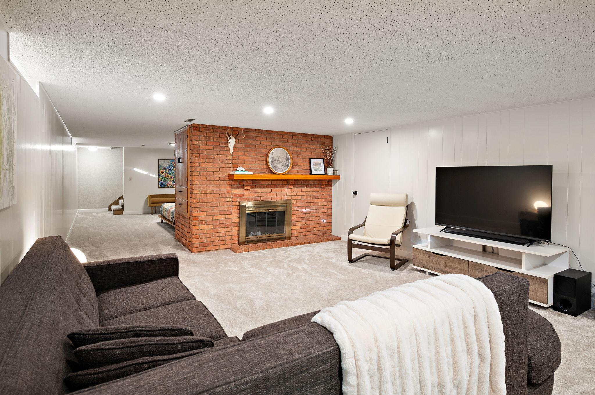 11750 West River Road Champlin, MN 55316 - Photo 23 of 39