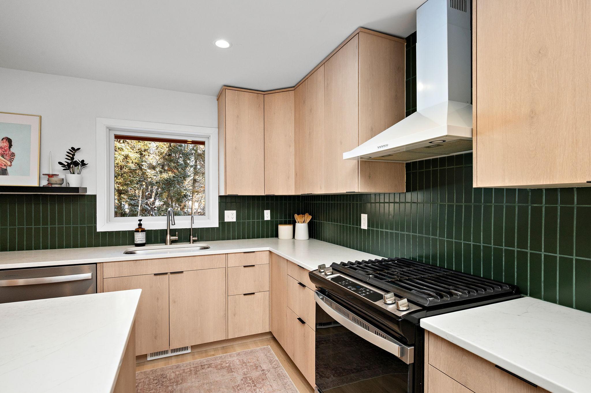 11750 West River Road Champlin, MN 55316 - Photo 7 of 39