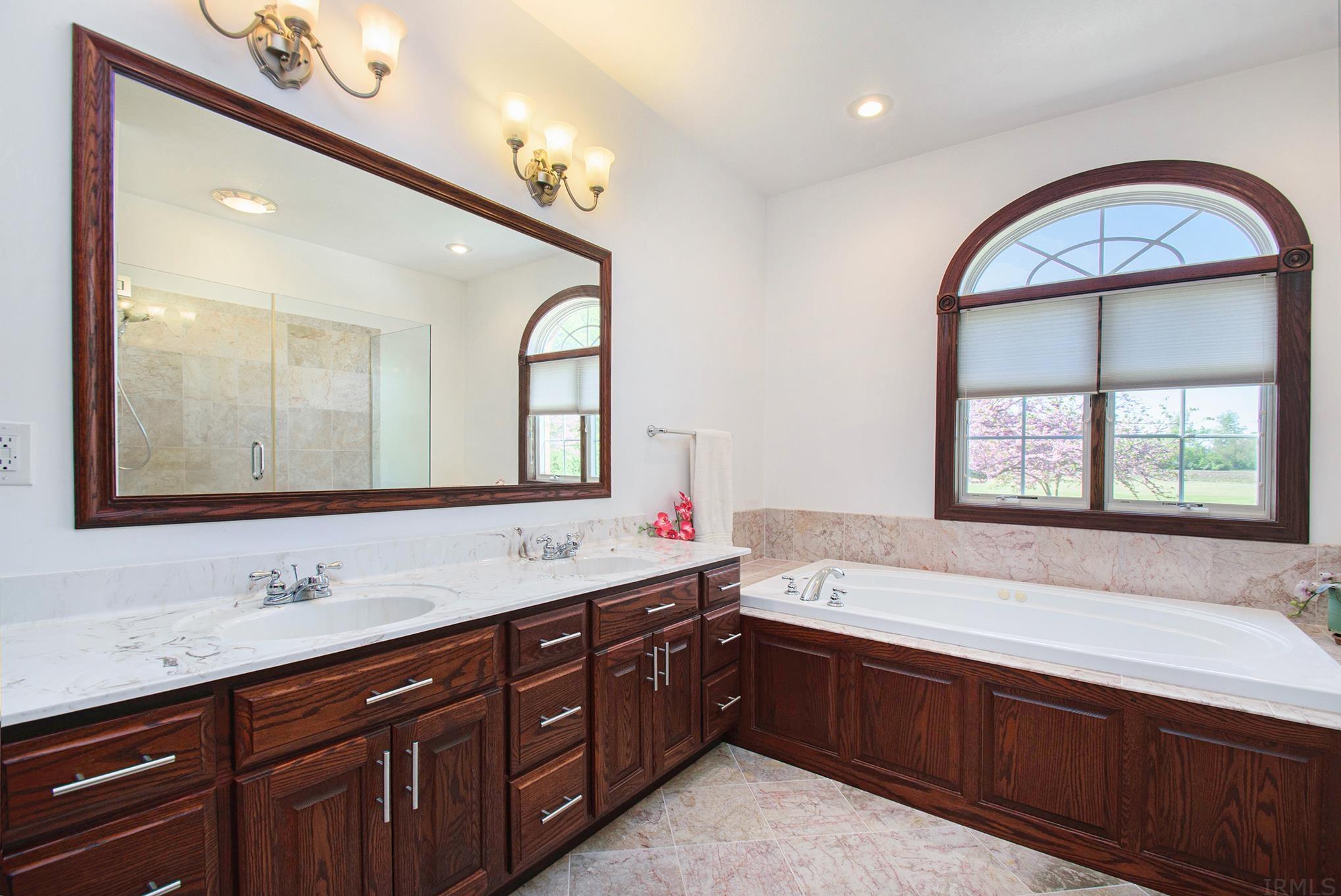 13195 Jackson Road Mishawaka, IN 46544 - Photo 15 of 31 Gallery Image 15