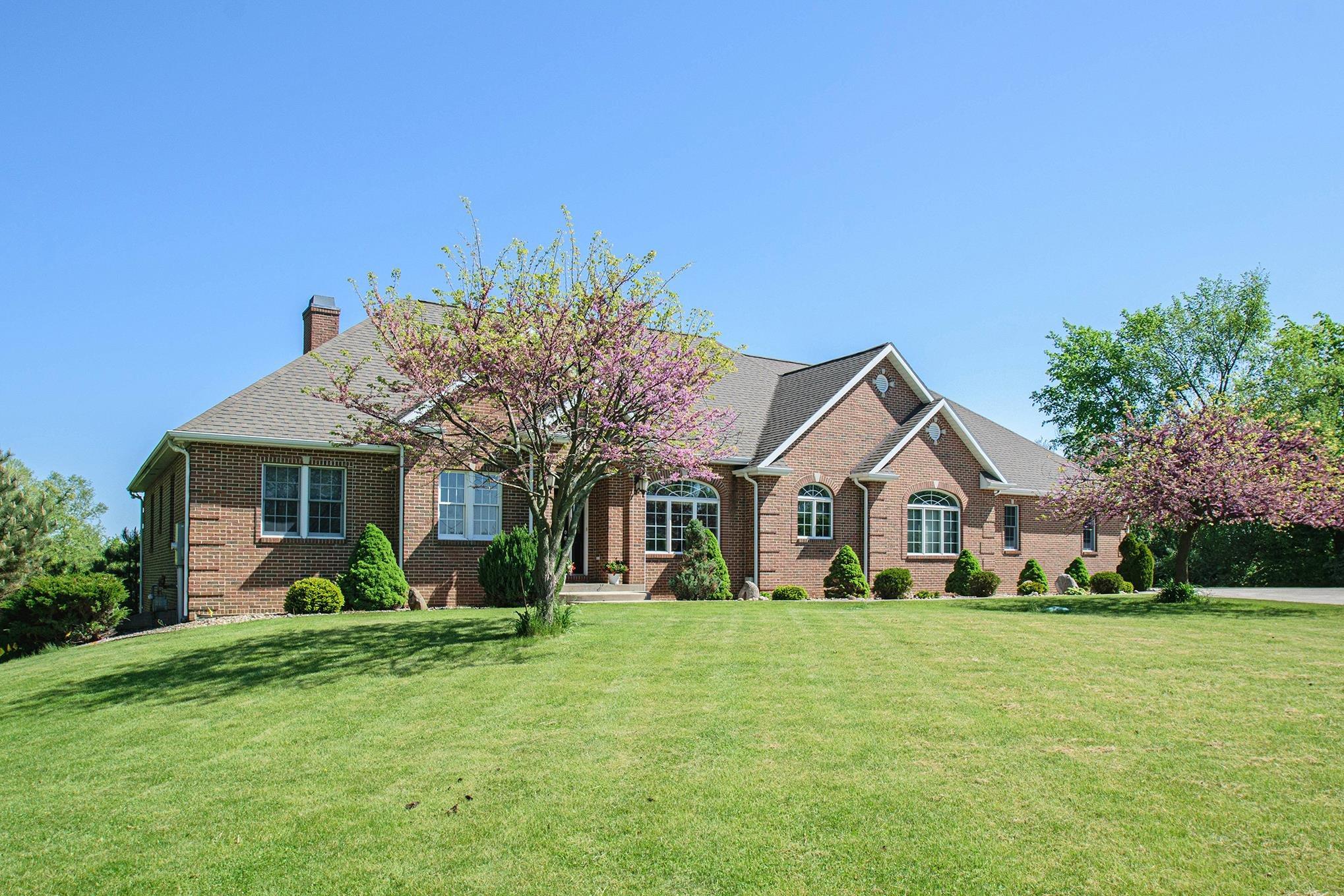 13195 Jackson Road Mishawaka, IN 46544 - Photo 2 of 31 Gallery Image 2