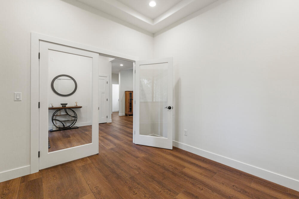 11635 Merganser Road Klamath Falls, OR 97601 - Photo 10 of 68 French Glass Doors