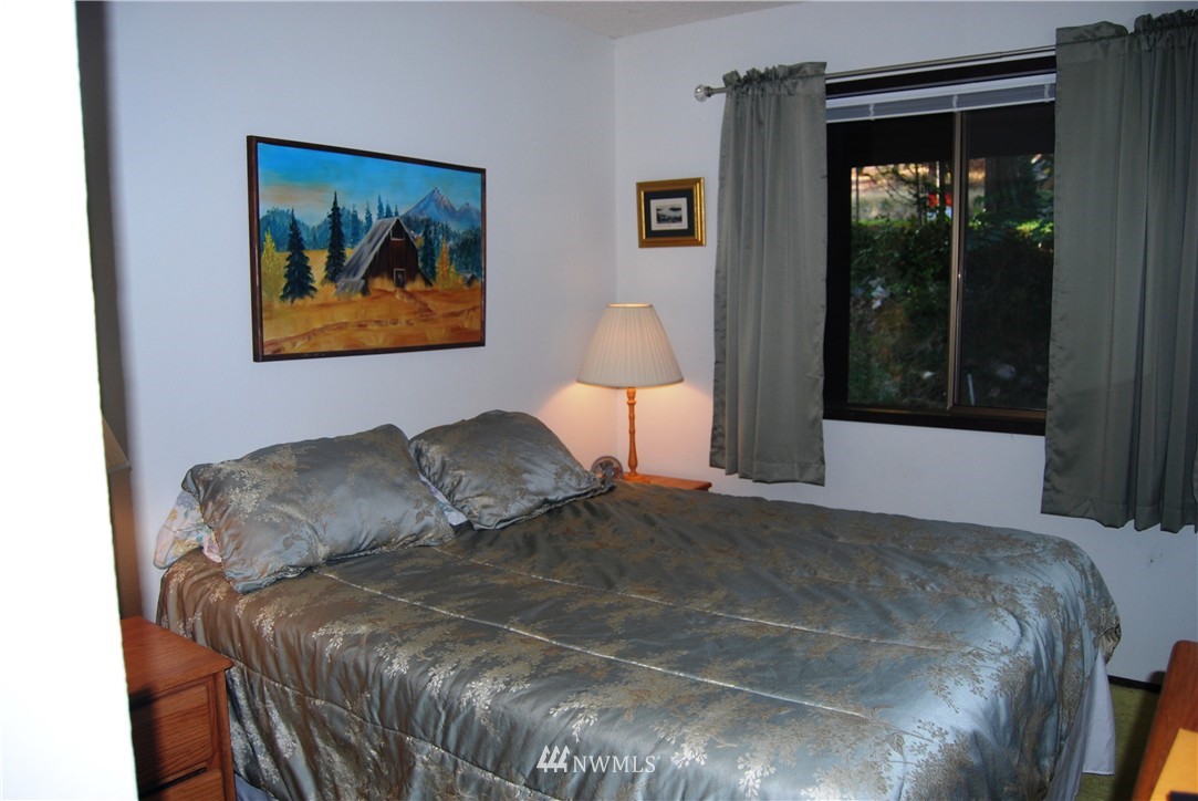 12700 South Lakeshore Road Chelan, WA 98816 - Photo 15 of 24 Gallery Image 15