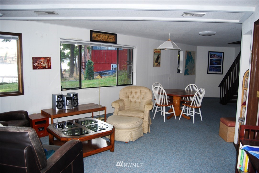 12700 South Lakeshore Road Chelan, WA 98816 - Photo 18 of 24 Gallery Image 18