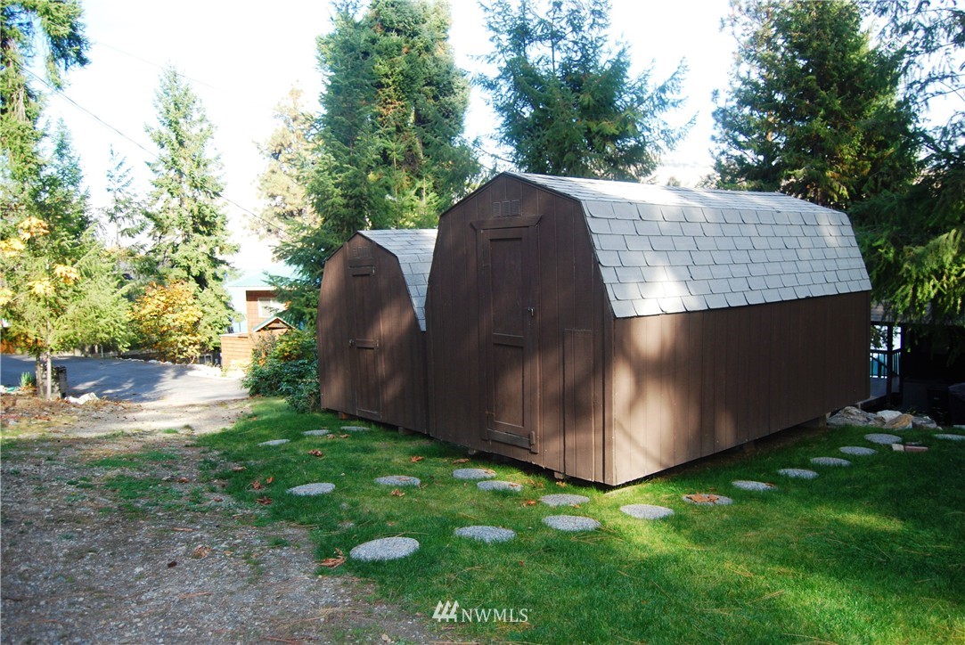 12700 South Lakeshore Road Chelan, WA 98816 - Photo 21 of 24 Gallery Image 21