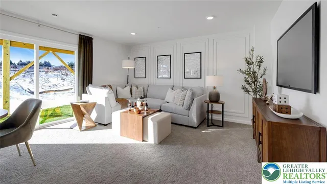 $433,120 | 8215 Alexander Court, Breinigsville, PA 18031