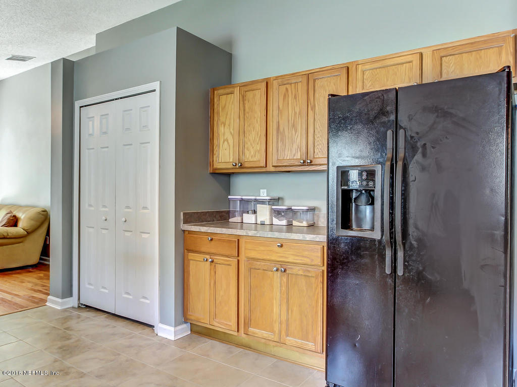 6873 Ridgeview Avenue Jacksonville, FL 32244 - Photo 13 of 30 6873 Ridgeview Ave-MLS_Size-014-3-Kitche