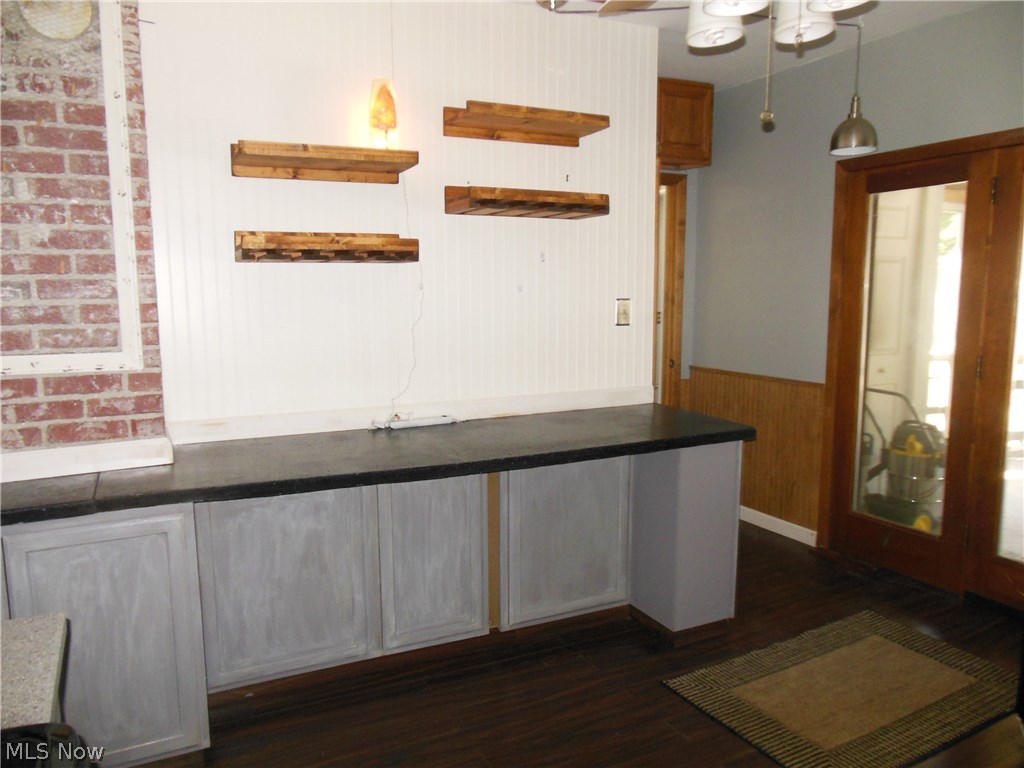 6197 Chapel Road Madison, OH 44057 - Photo 11 of 29 This concrete area would make a great buffet, or desk space!