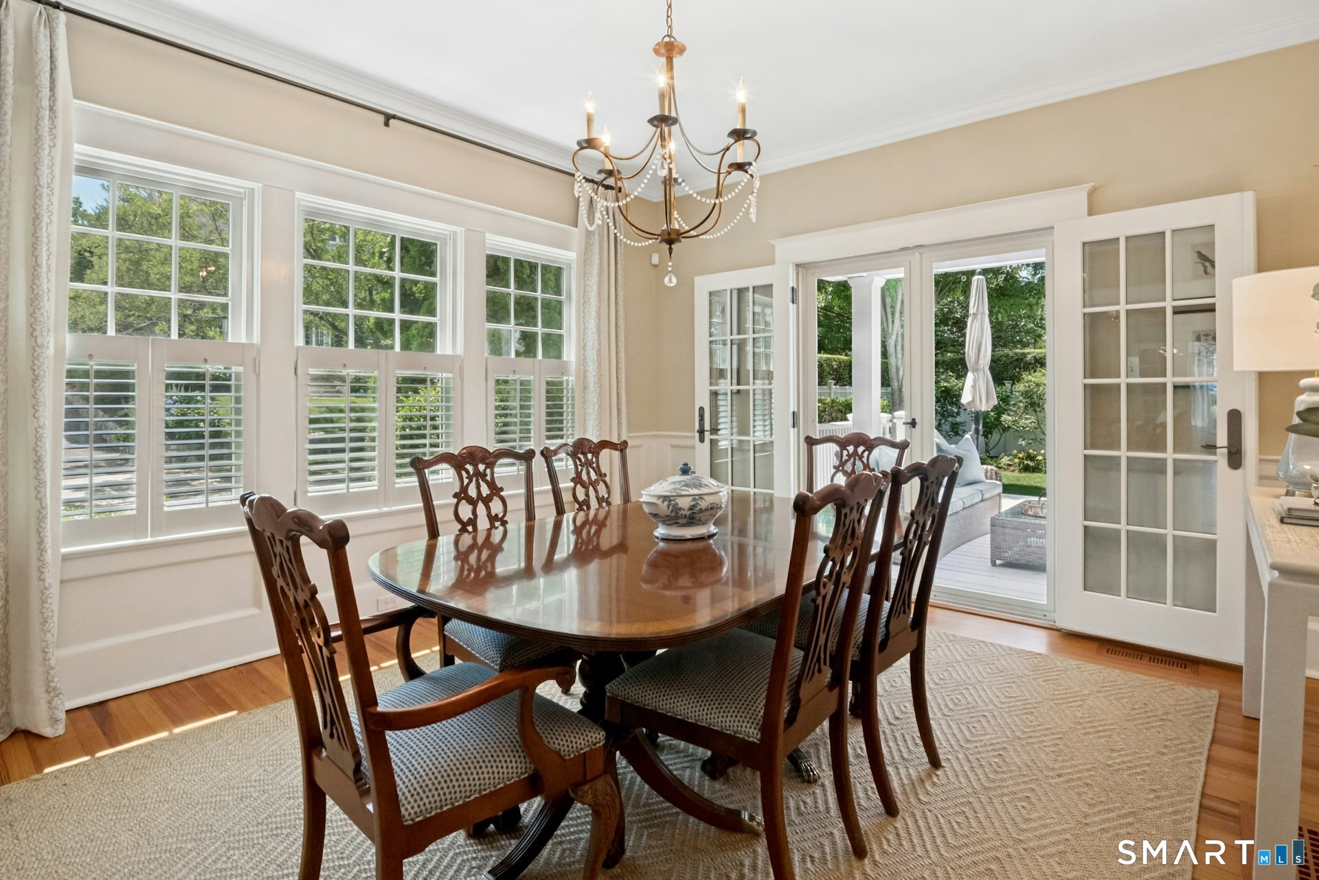 52 Chesterfield Road Stamford, CT 06902 - Photo 11 of 40 Dining room