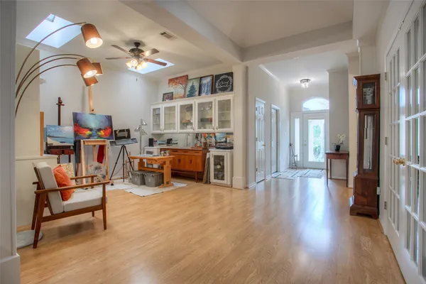 $2,100 | 134 Waters Edge, Huntsville, TX 77340