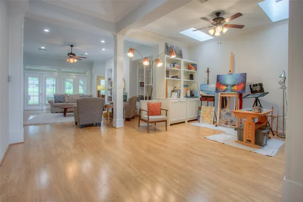 $2,100 | 134 Waters Edge, Huntsville, TX 77340