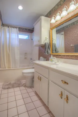 $2,100 | 134 Waters Edge, Huntsville, TX 77340