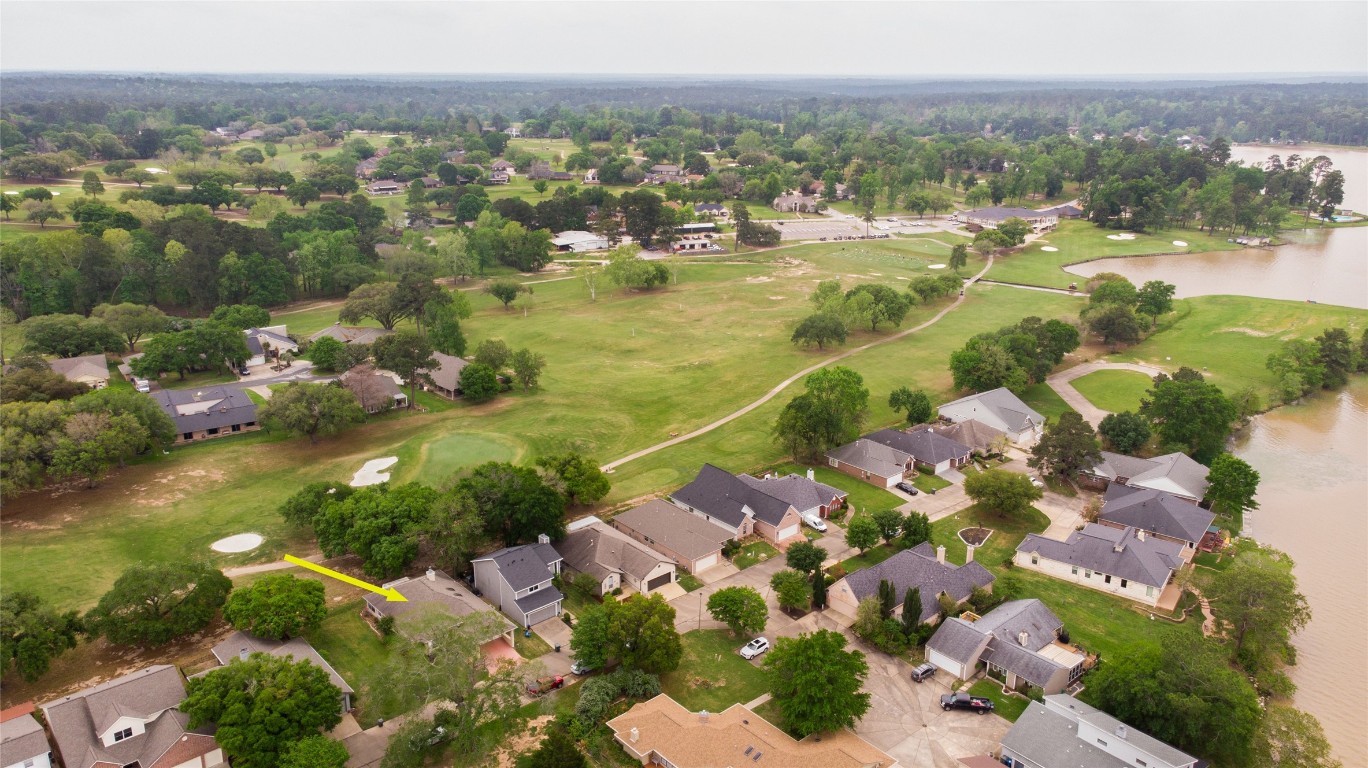 134 Waters Edge Huntsville, TX 77340 - Photo 37 of 38 a view of a city