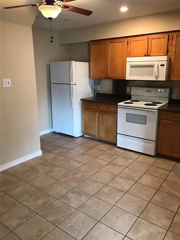 2806 Ridgecrest Drive Fort Worth, TX 76133 - Photo 2 of 13 2806