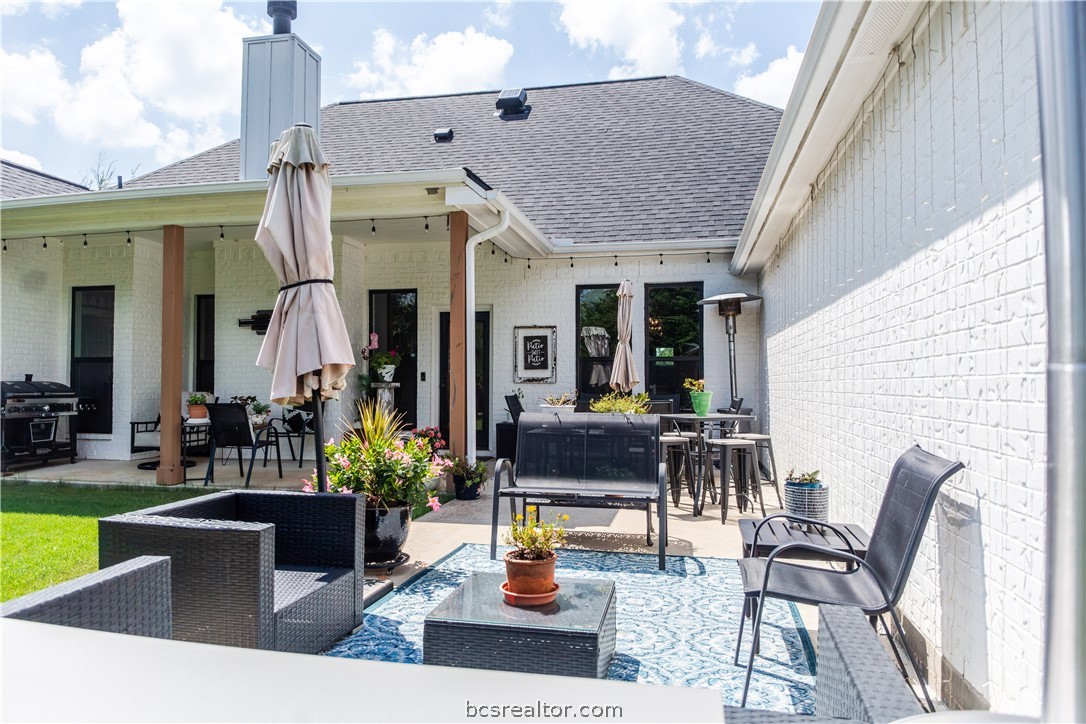 5036 Glory Road Bryan, TX 77808 - Photo 43 of 50 Ample seating area for those relaxing afternoons, evenings, entertaining