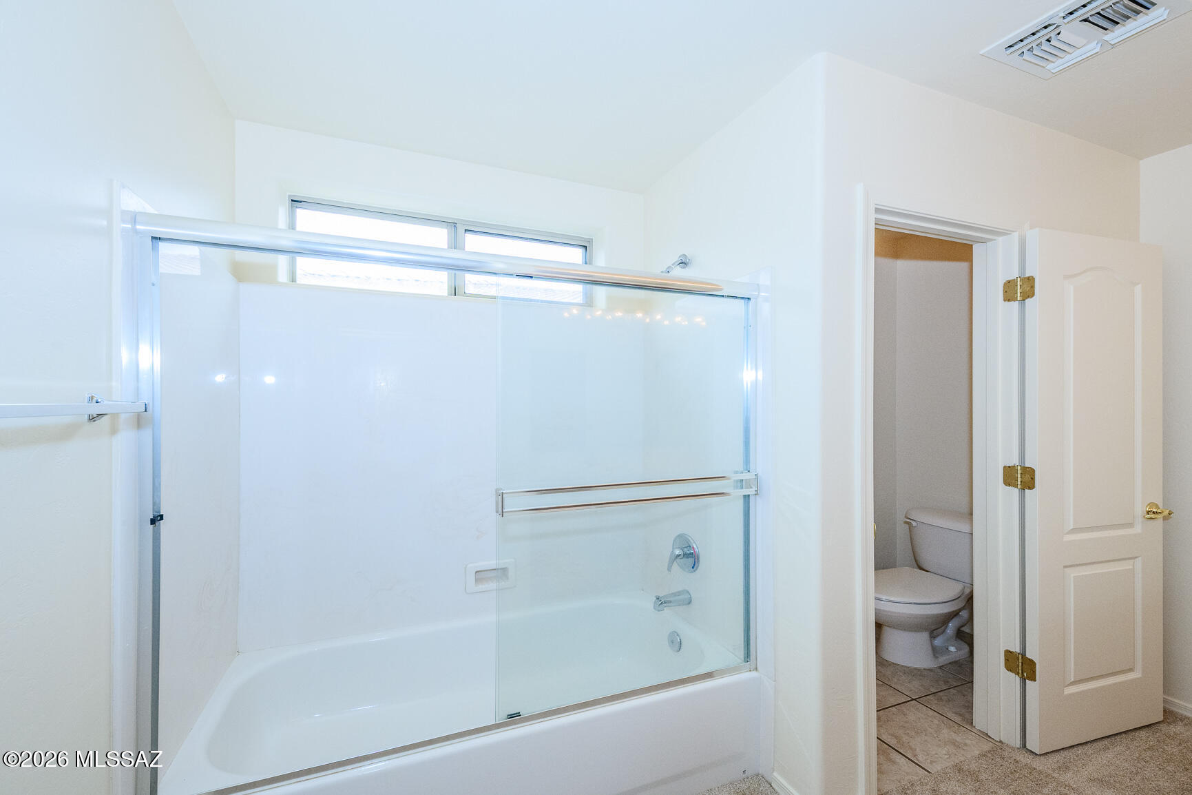 13588 East High Plains Ranch Street Vail, AZ 85641 - Photo 21 of 44 Shower/tub combo