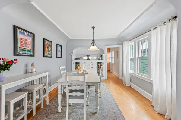 $1,900 | 4518 North Woodburn Street, Shorewood, WI 53211