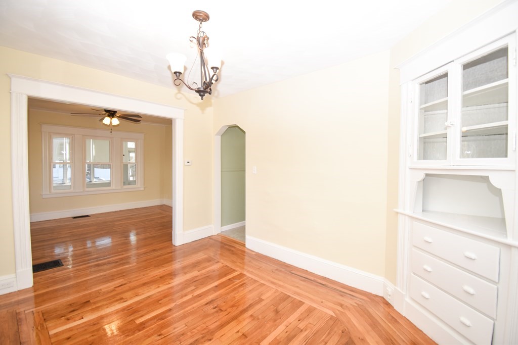 210 El Paso Street Springfield, MA 01104 - Photo 16 of 40 Gallery Image 16