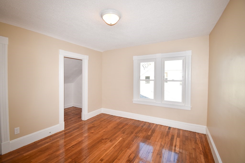 210 El Paso Street Springfield, MA 01104 - Photo 26 of 40 Gallery Image 26