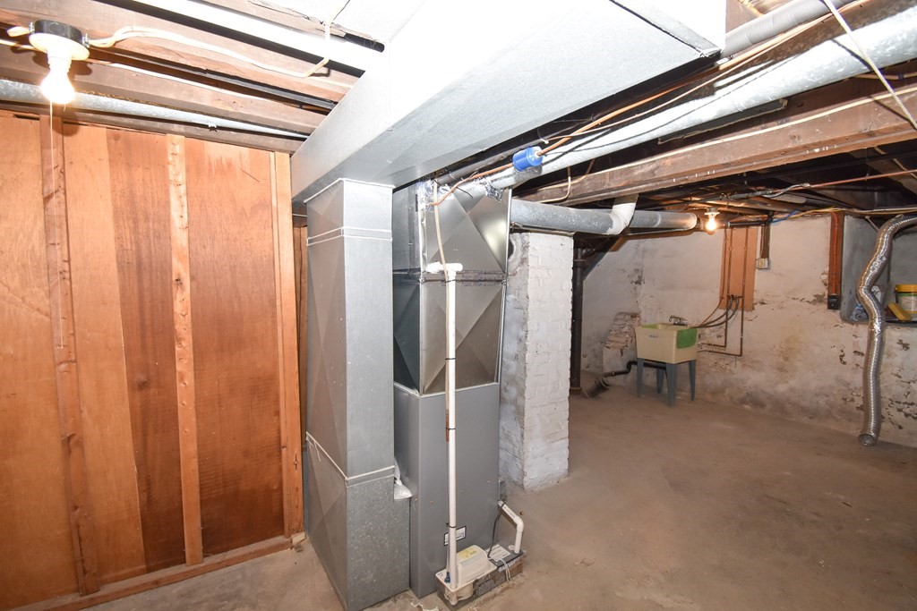 210 El Paso Street Springfield, MA 01104 - Photo 33 of 40 Gallery Image 33