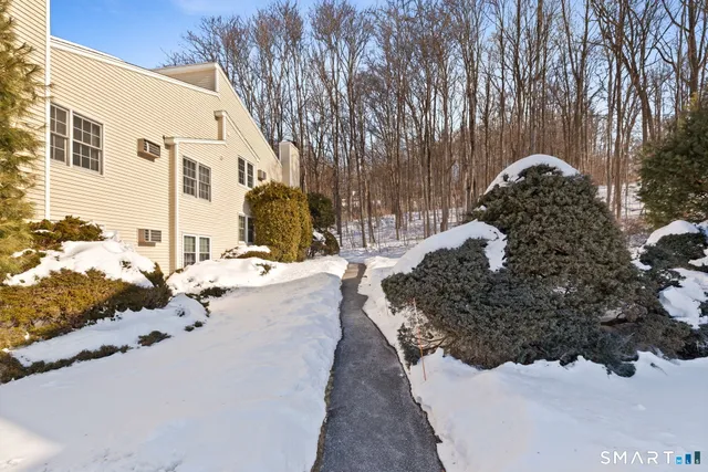 $200,000 | 16 Beard Drive, Unit 16, New Milford, CT 06776