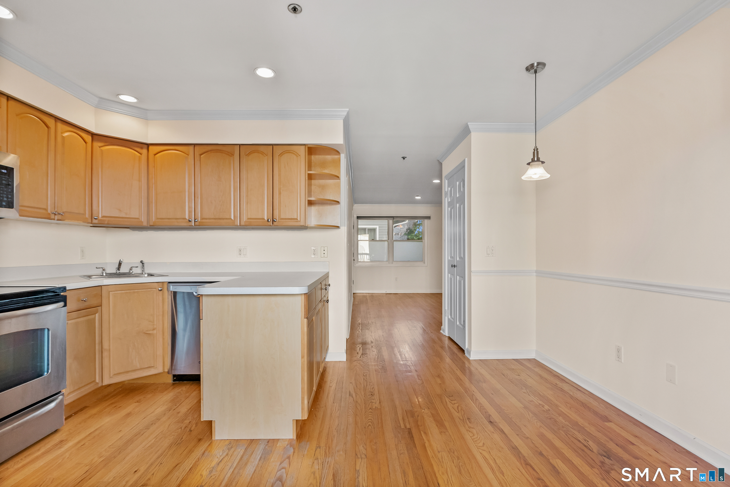 44 Pleasant Street, Unit 9 Stamford, CT 06901 - Photo 7 of 15