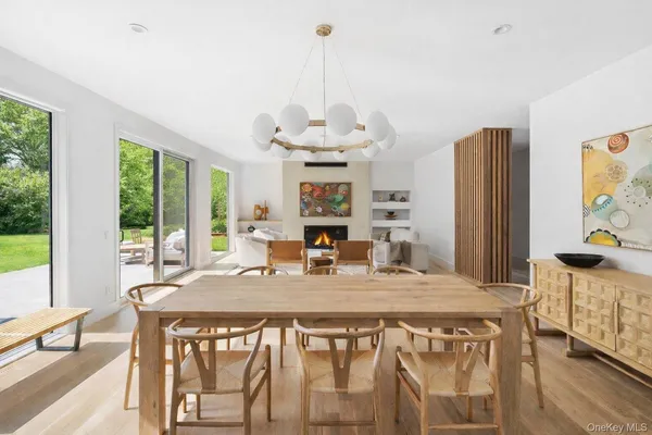 $4,295,000 | 32 School Street, East Hampton, NY 11937