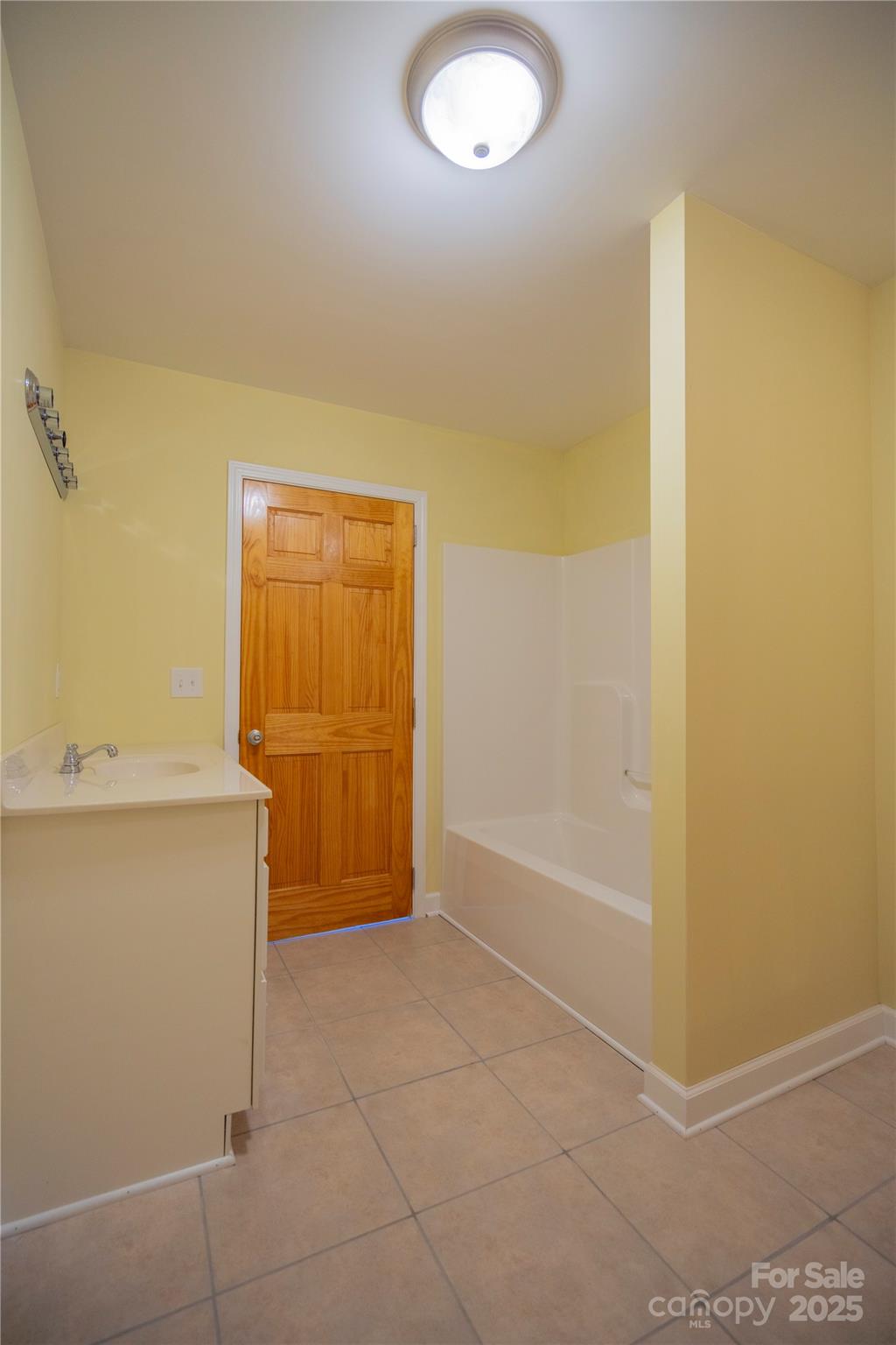 2536 Tyro Road Lexington, NC 27295 - Photo 10 of 31 a view of walk in closet