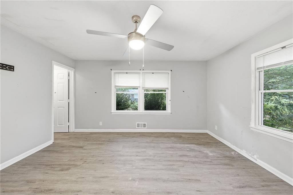 1112 Valley View Road Southeast Atlanta, GA 30315 - Photo 18 of 30