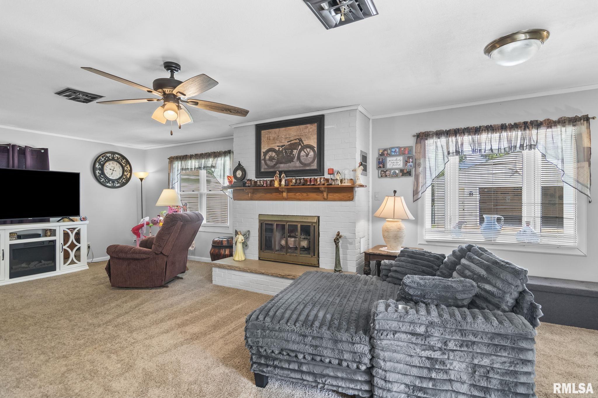 3061 Louise Lane Springfield, IL 62702 - Photo 10 of 36
