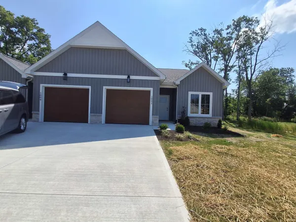 $2,100 | 1002 Emilee Court, Fort Wayne, IN 46825