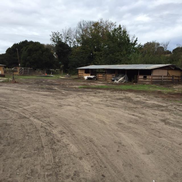 27 Dunbarton Road Aromas, CA 95004 - Photo 2 of 5 Gallery Image 2