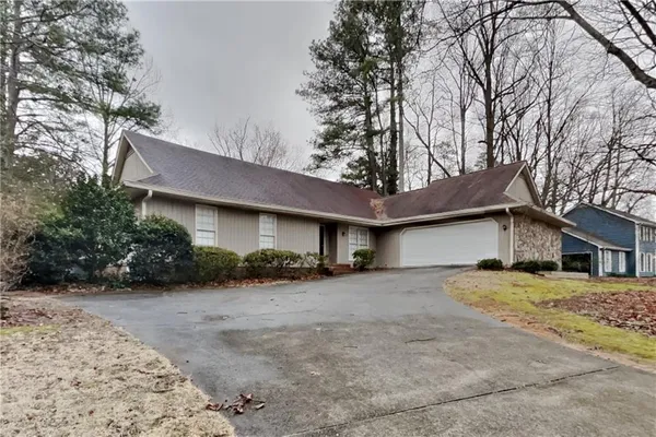 $2,990 | 3350 Turtle Lake Club Drive Southeast, Marietta, GA 30067