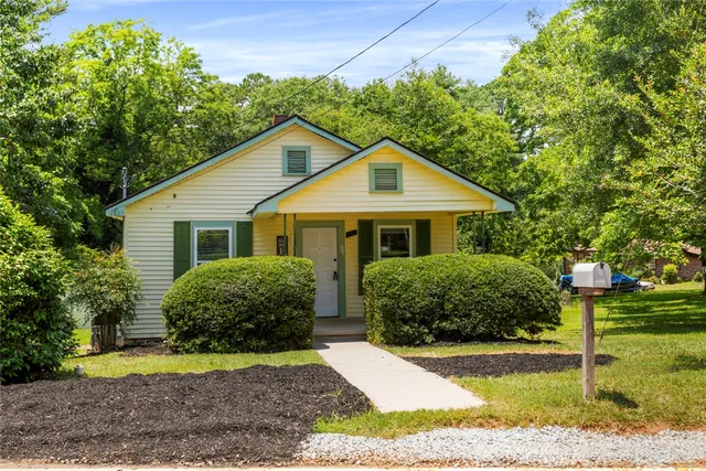 $185,000 | 209 Moore Avenue, Walhalla, SC 29691
