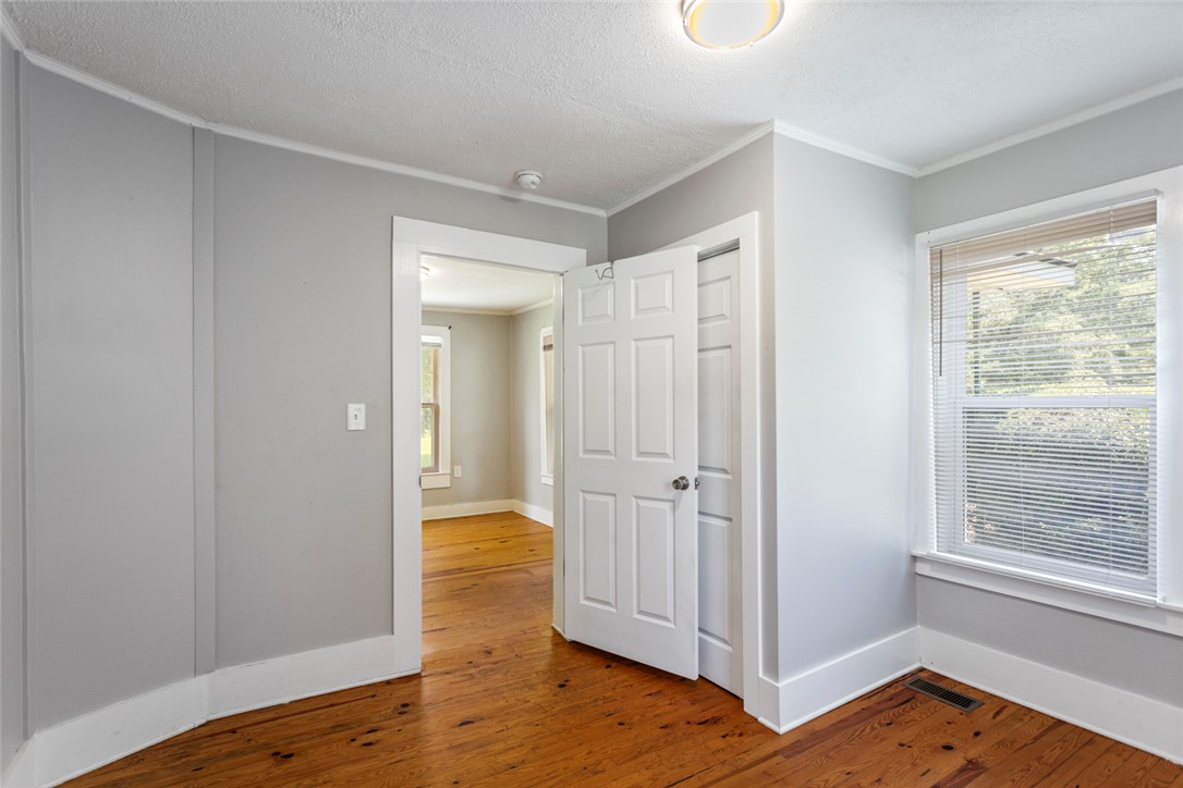 209 Moore Avenue Walhalla, SC 29691 - Photo 12 of 25