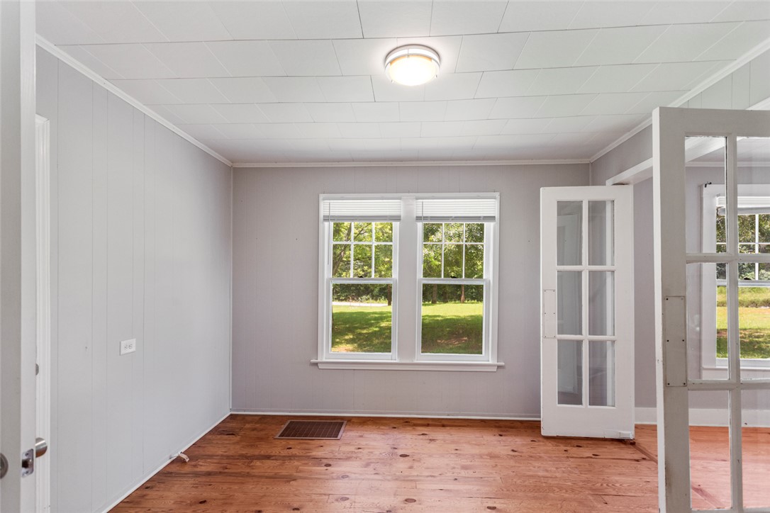 209 Moore Avenue Walhalla, SC 29691 - Photo 14 of 25