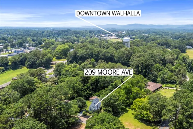 $185,000 | 209 Moore Avenue, Walhalla, SC 29691