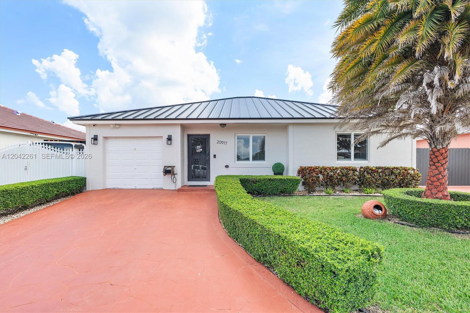 20917 Southwest 125th Avenue Road Miami, FL 33177 - Photo 4 of 59