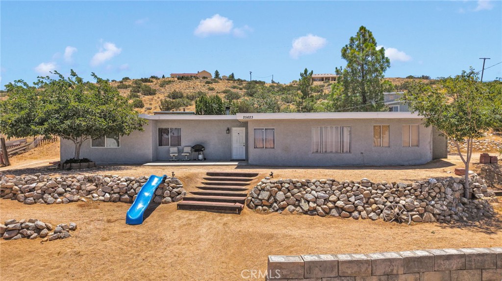 25623 Santa Rosa Road Apple Valley, CA 92308 - Photo 2 of 54
