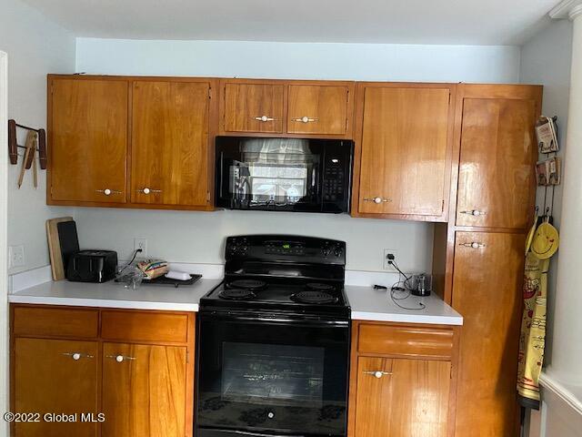 461 Selfridge Road Moreau, NY 12831 - Photo 16 of 50 8