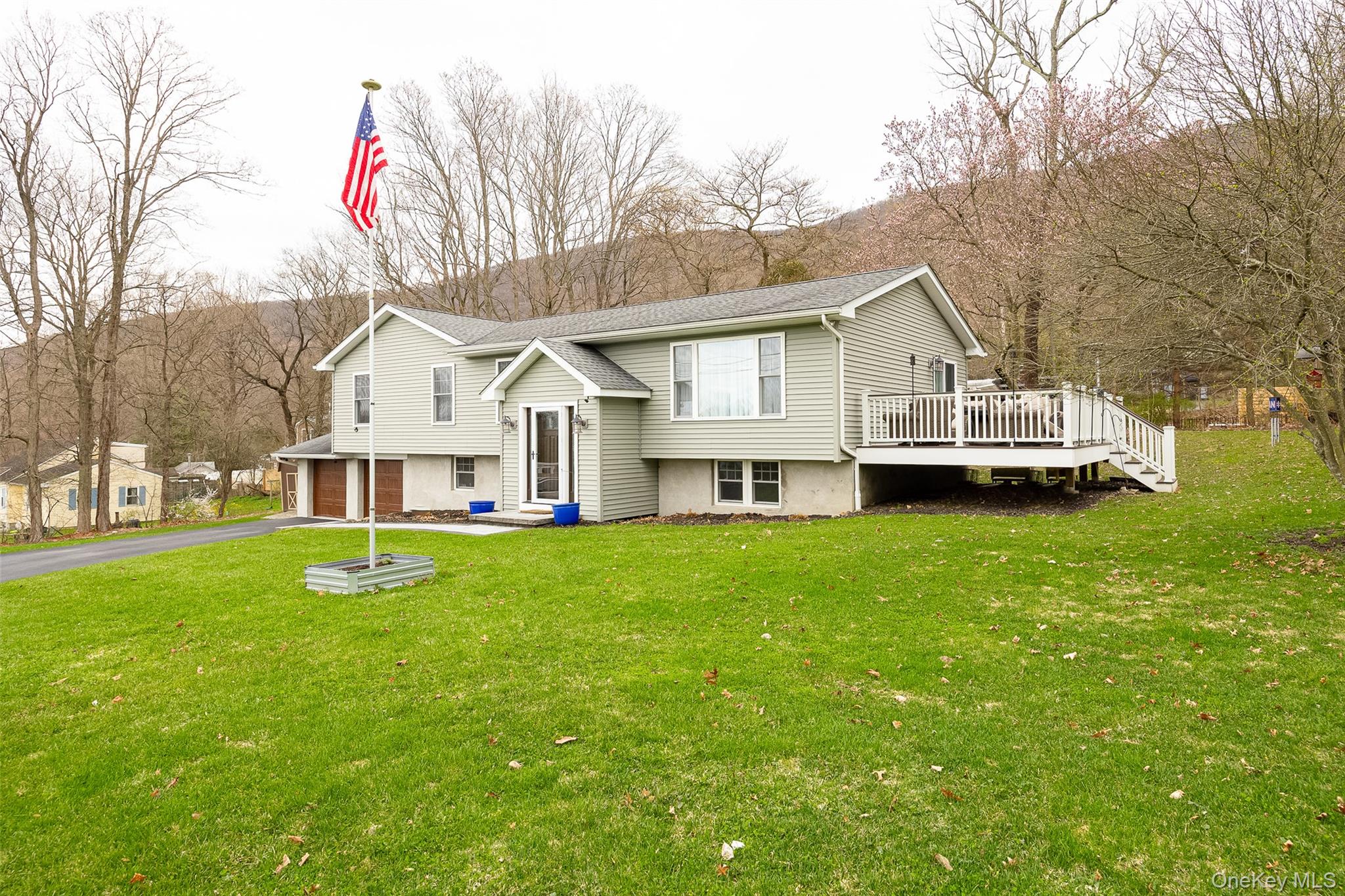 8 Willow Road Beacon, NY 12508 - Photo 3 of 30
